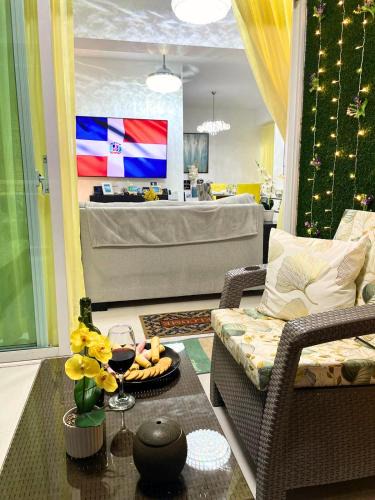 Ensanche Ozama Apartment | Self-checking-Fast internet-Alexa-Smart-Tv-AC-Hot Water