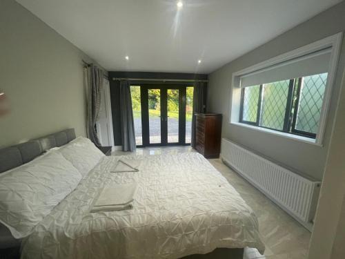 Gorey House | Self Contained Ensuite Double Room With Private Sitting Room