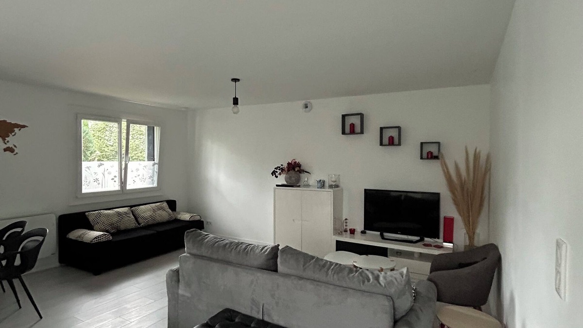 Lezoux House | Self-contained apartment in country house