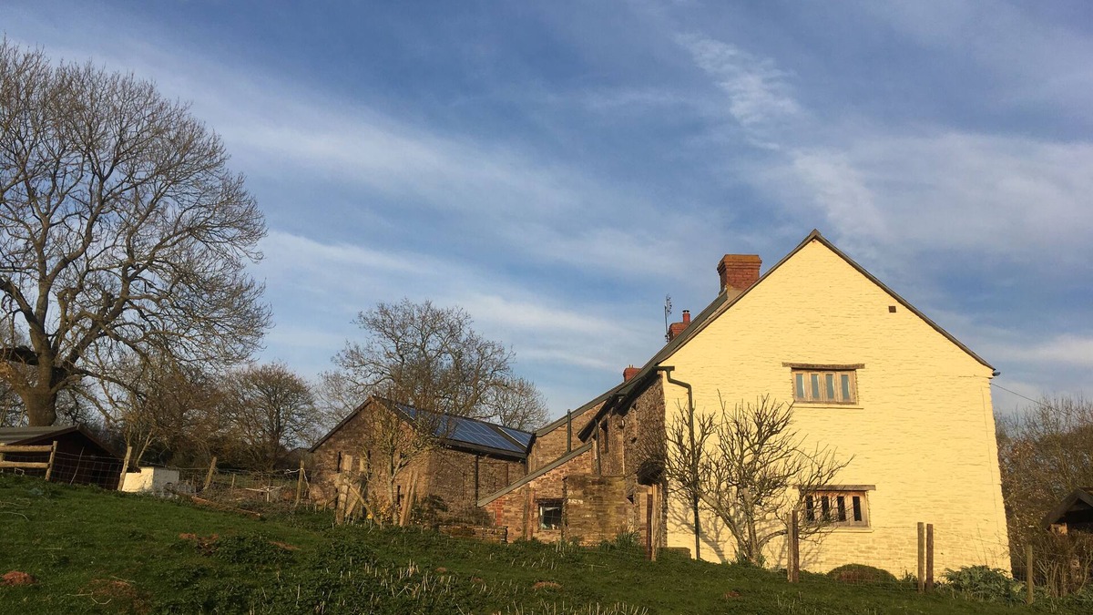 Llanvetherine House | Self-Contained Converted cart house on Organic Farm in Beautiful Countryside.