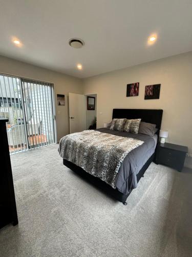 Silverdale House | Self contained central Silverdale