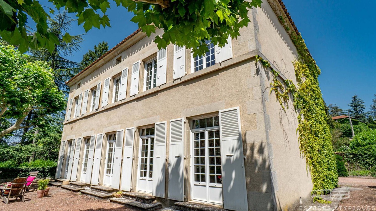 Romans-sur-Isere Apartment | Self-contained apartment in a magnificent estate