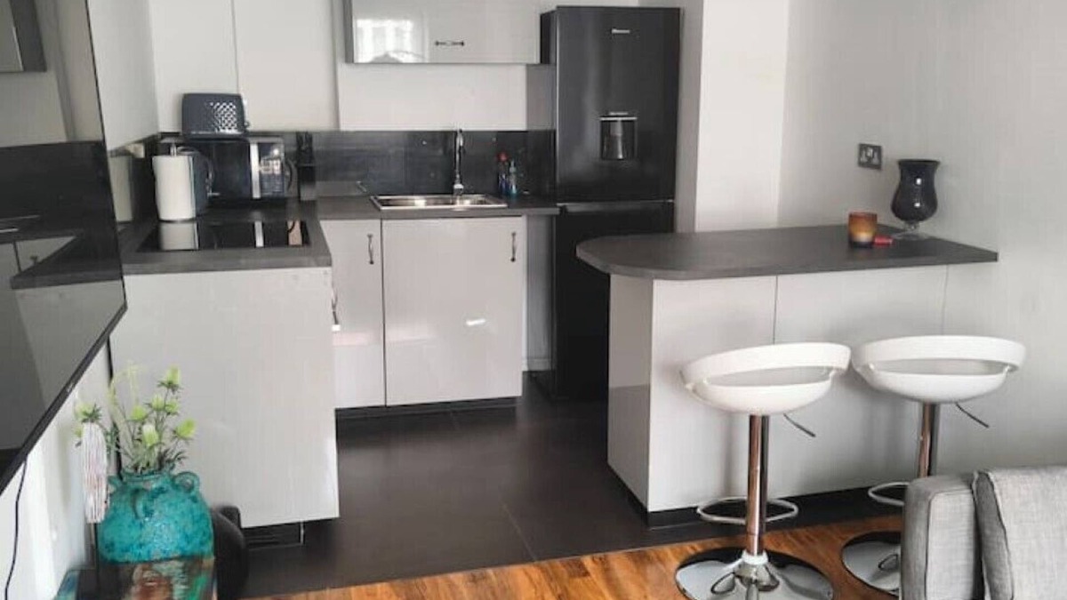 Dollis Hill Apartment | Self contained one bedroom flat in Dollis Hill