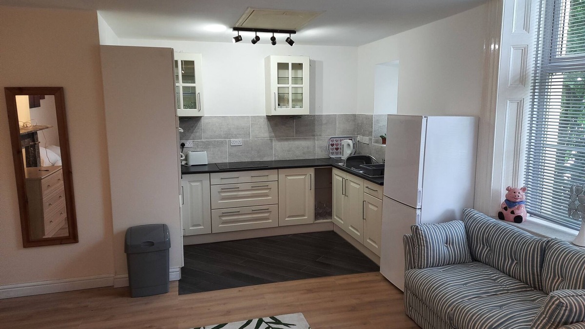 Winterton-on-Sea Apartment | Self Contained Studio Flat in Winterton Hall