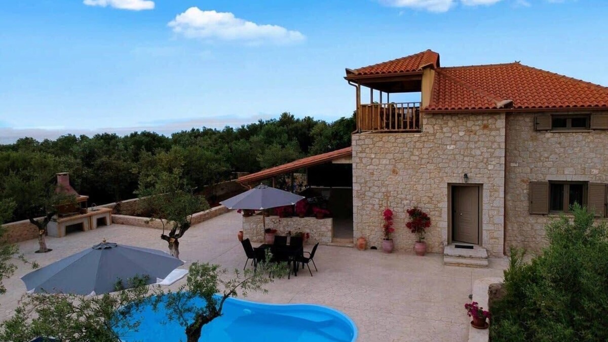 Lefktron Villa | Selinitsa Stone Residence-Private Poolside Retreat