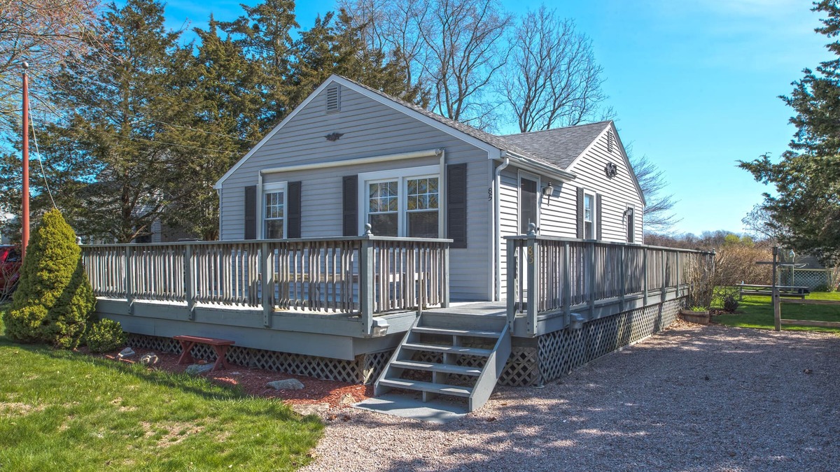 Misquamicut Cottage | Sells Out Every Summer-Walking Distance to Fire District Beaches!