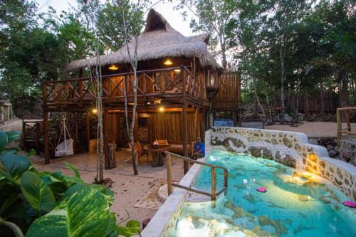 Francisco Uh May Villa | Selvaluna cabaña eco-chic
