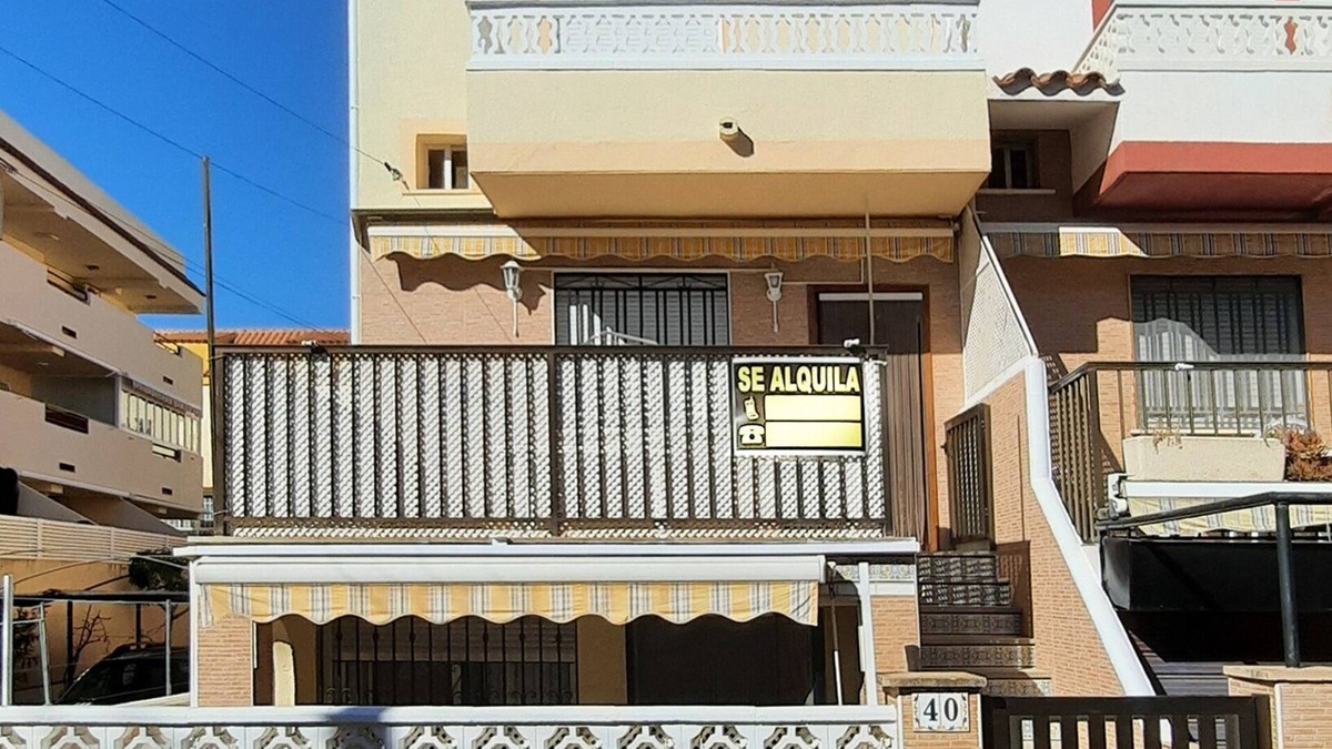 Oropesa del Mar Apartment | Semi-detached house with two floors, located 100m from the sea in Morro de Gos beach