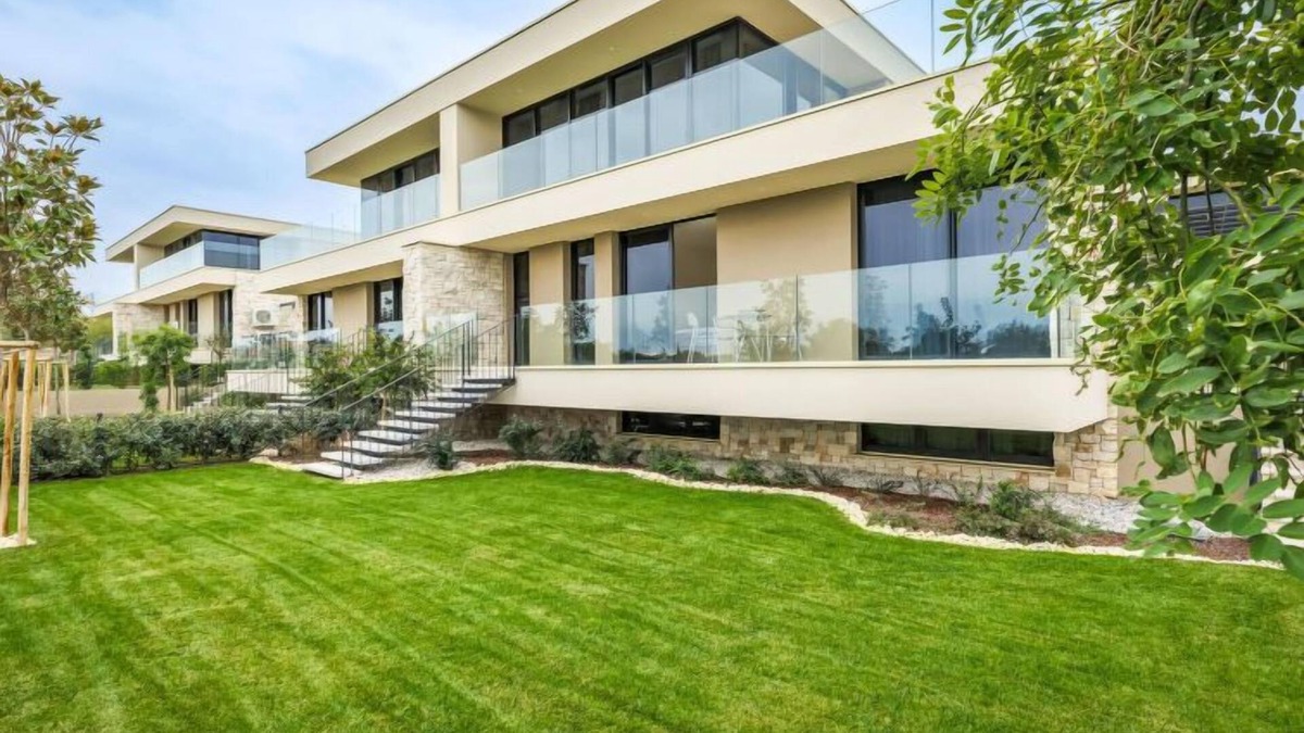 Crveni Vrh House | Semi-detached Villa Crveni vrh 1.2.3. by Interhome