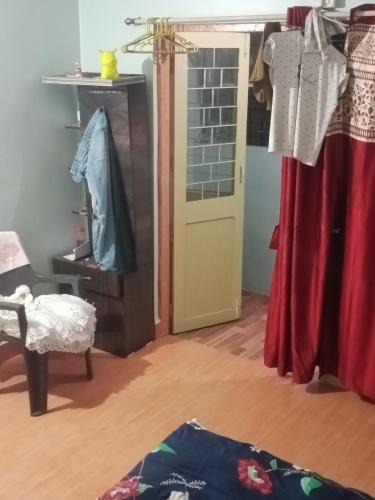 Kothrud Apartment | Semi furnished 2Bhk on Rent at Dhanuka colony, Renovated Posh