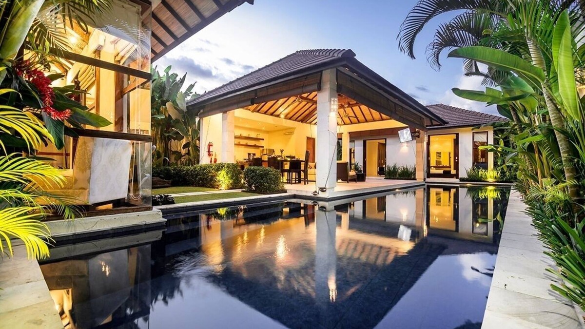 North Legian Villa | SEMINYAK,Great Value,7 Bdr,Near Beach