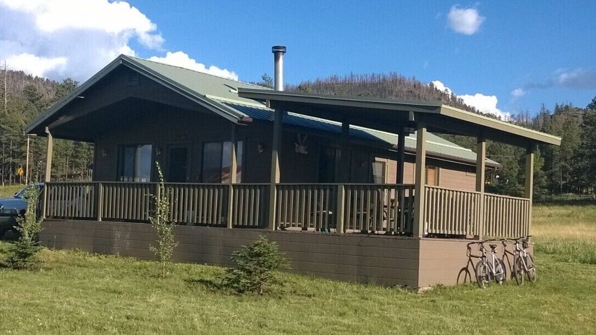 Greer Cabin | Semrow's Cabin managed by Cabin Butler