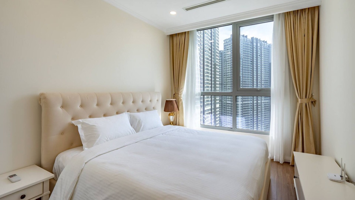 District 3 Apartment | SEN.SAIGON 2812A Plus 1 BR Vinhome Central Park