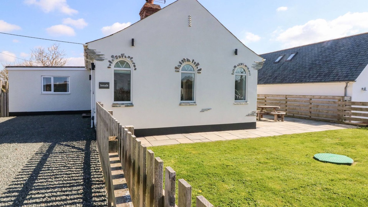 Widemouth Bay Cottage | SENAFE, pet friendly, country holiday cottage in Widemouth Bay