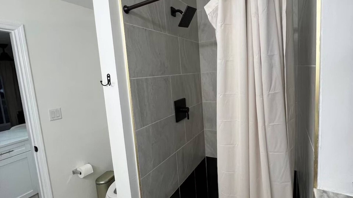 Riverview Apartment | Senda Suite