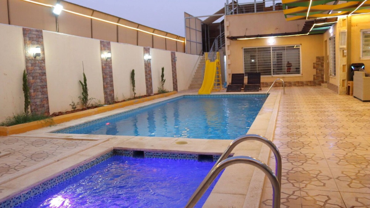 Al-Maghtas Ski Chalet | Sendebad chalet 3 bedroom with two swimming pool in Deaad sea