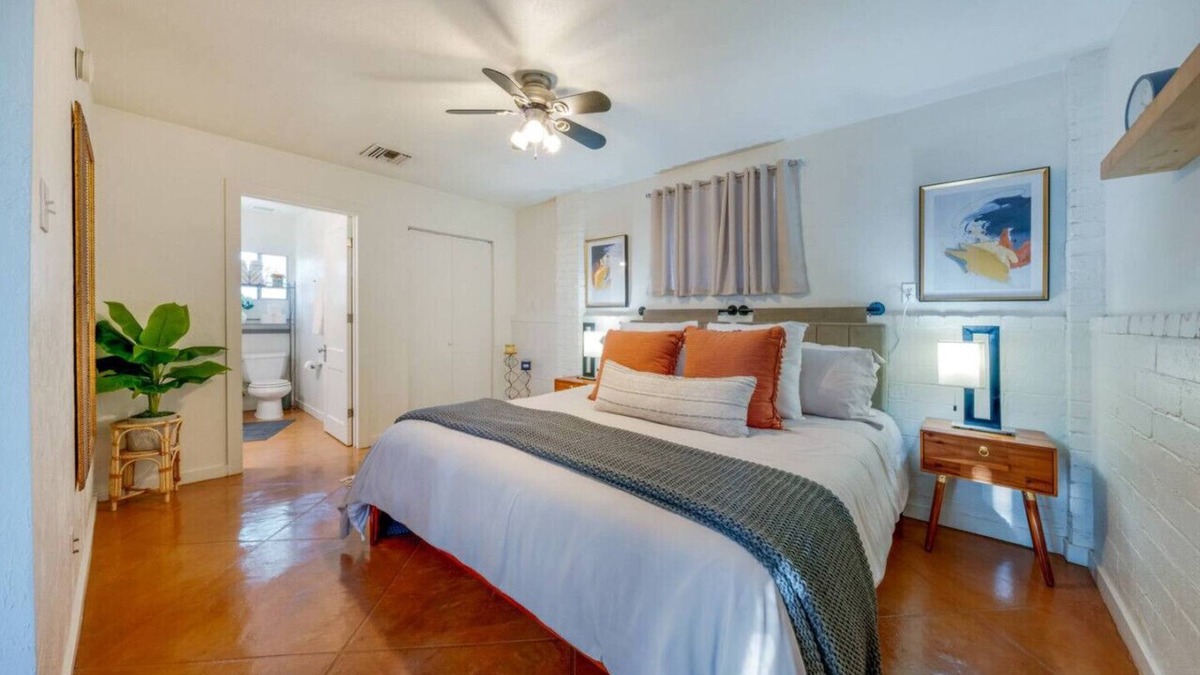 Blenman-Elm Apartment | Seneca Casita (Mike Morgan)