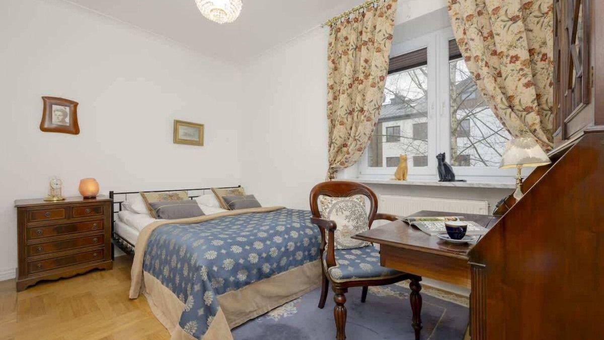 Ursynow Apartment | Sengera Cichego 4 Warsaw | Traditional Apartment | Balcony | Smart TV | Wifi