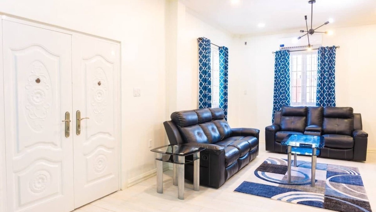 Georgetown Apartment | Senior Suite 3 Bedroom