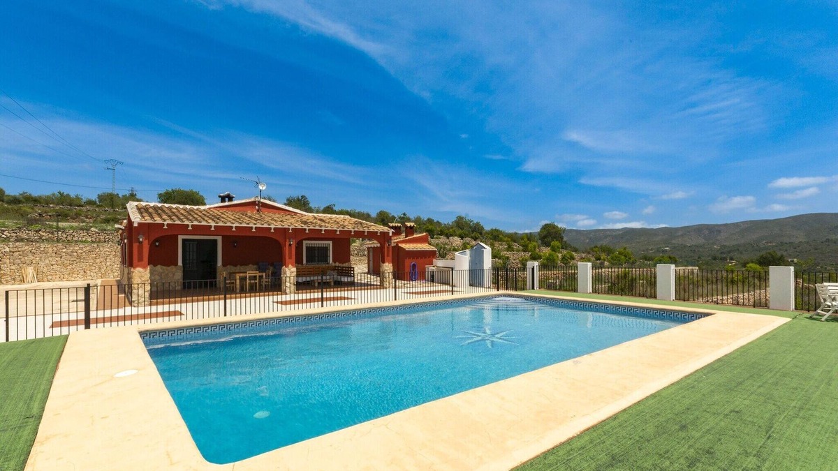 Luchente Villa | Sensacions - Villa With Private Pool In Llutxent