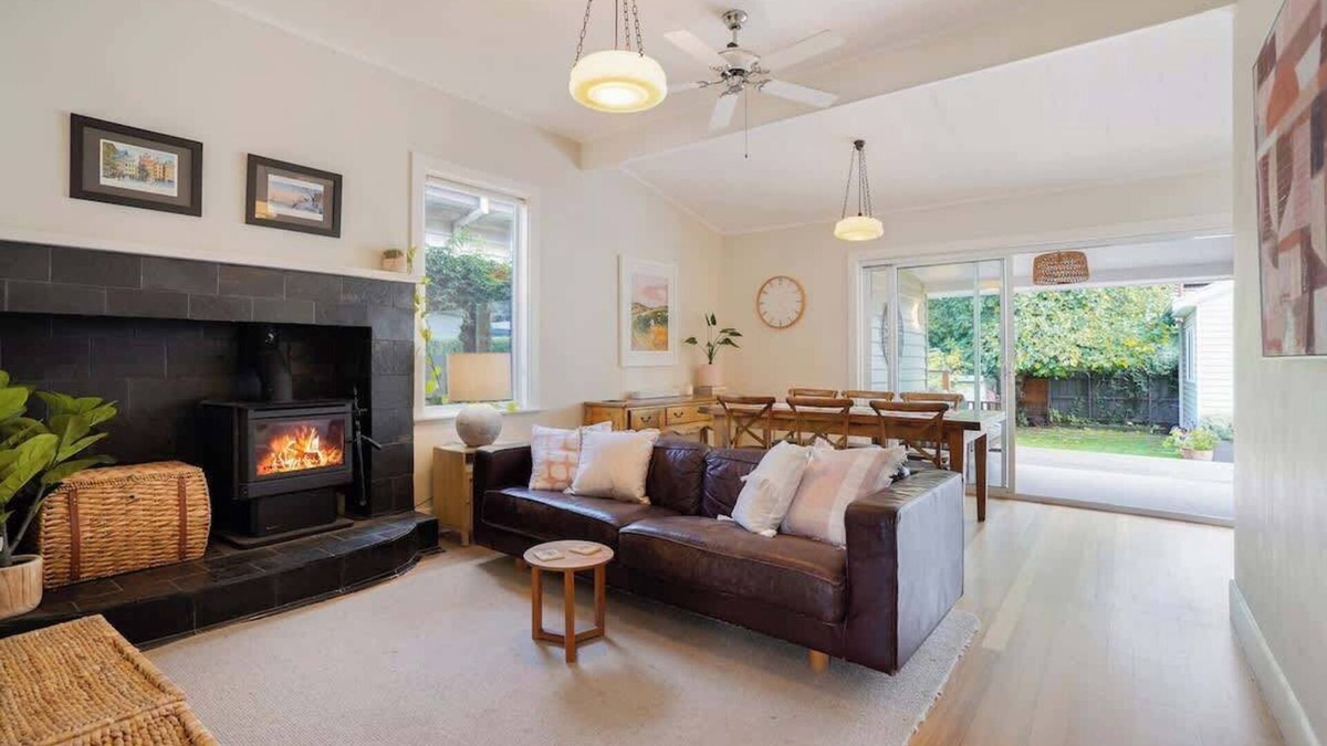 Yarraville House | Sensational home - family oasis and modern studio