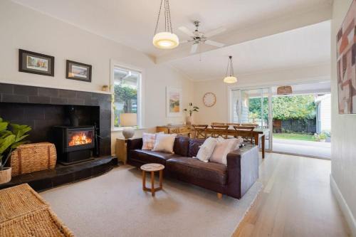 Yarraville House | Sensational home - family oasis and modern studio