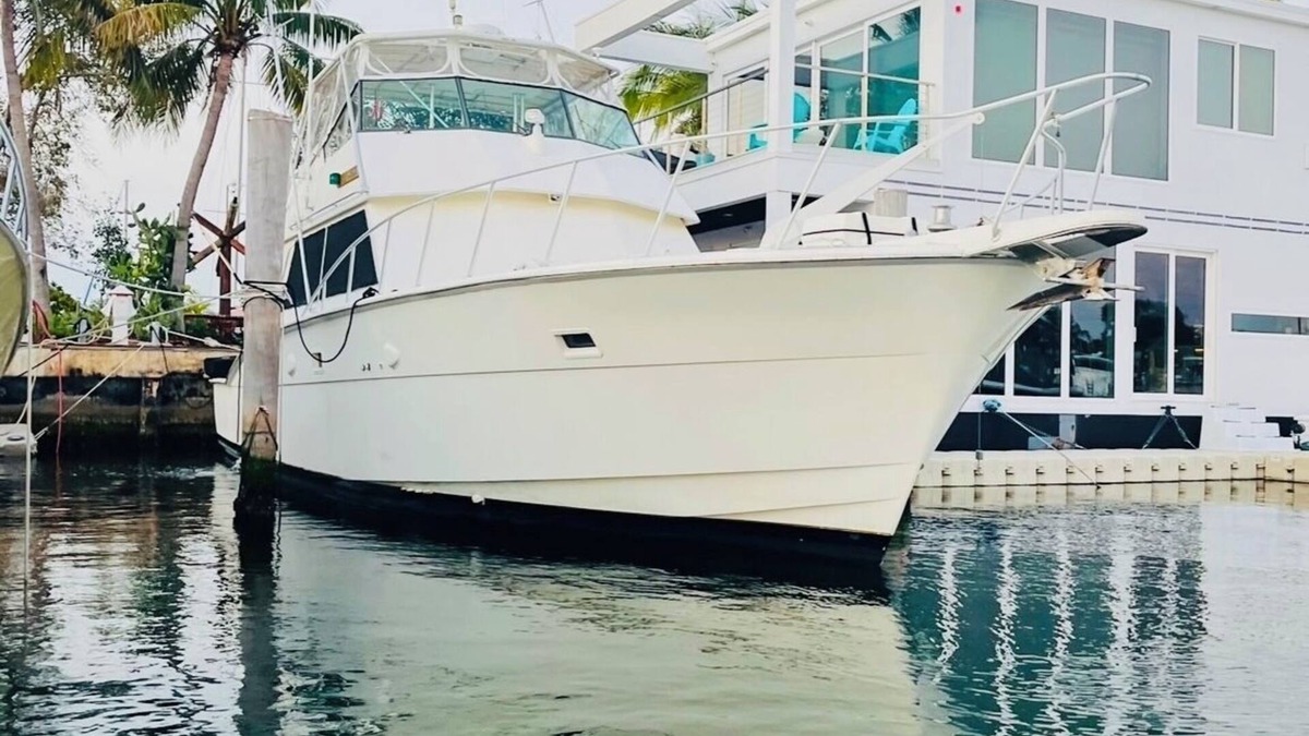 Key West Boat Rental | Sentient Waters: 63' Boat With Full Amenities & Sun Deck