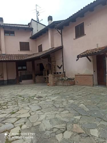 Pecetto di Valenza House | sentieri 1