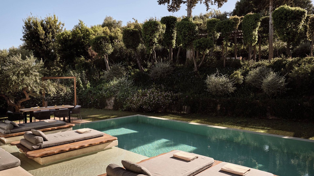 Neromilos Villa | Sentiero Iconic Villa, a Serene Retreat