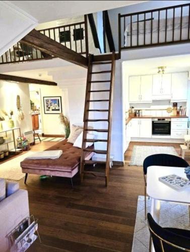 Kragero Apartment | Sentral loftsleilighet med sjøutsikt