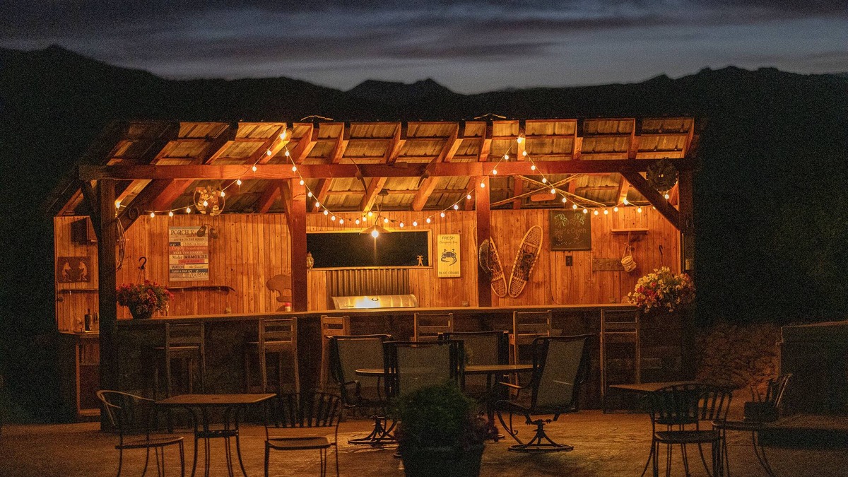 Daniel House | Sep- Buy 3 get 4th free - 25 from Park City- Hot tub, Theater Room, Sleeps 16