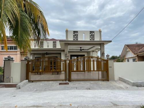 Sungai Pelek House | Sepang Putra Bagan Lalang Semi D House