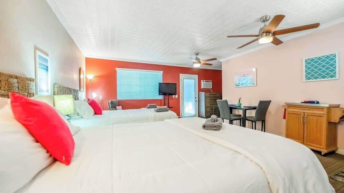 Visalia Apartment | Sequoia Parks Coast Wineries Skiing All Day Trips