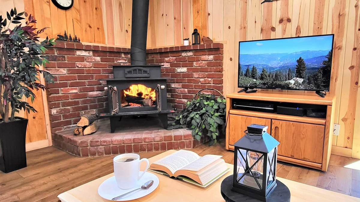 Camp Nelson Cabin | Sequoia Trails, Ancient Trees, Mountain Adventure, and Air Conditioning
