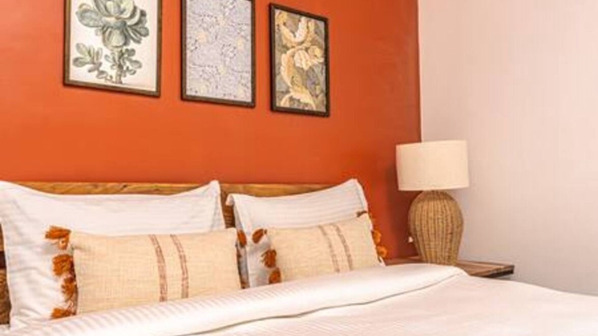 Chakala Apartment | Seraphin Stays - Andheri East |TV, AC, Wi-Fi 701
