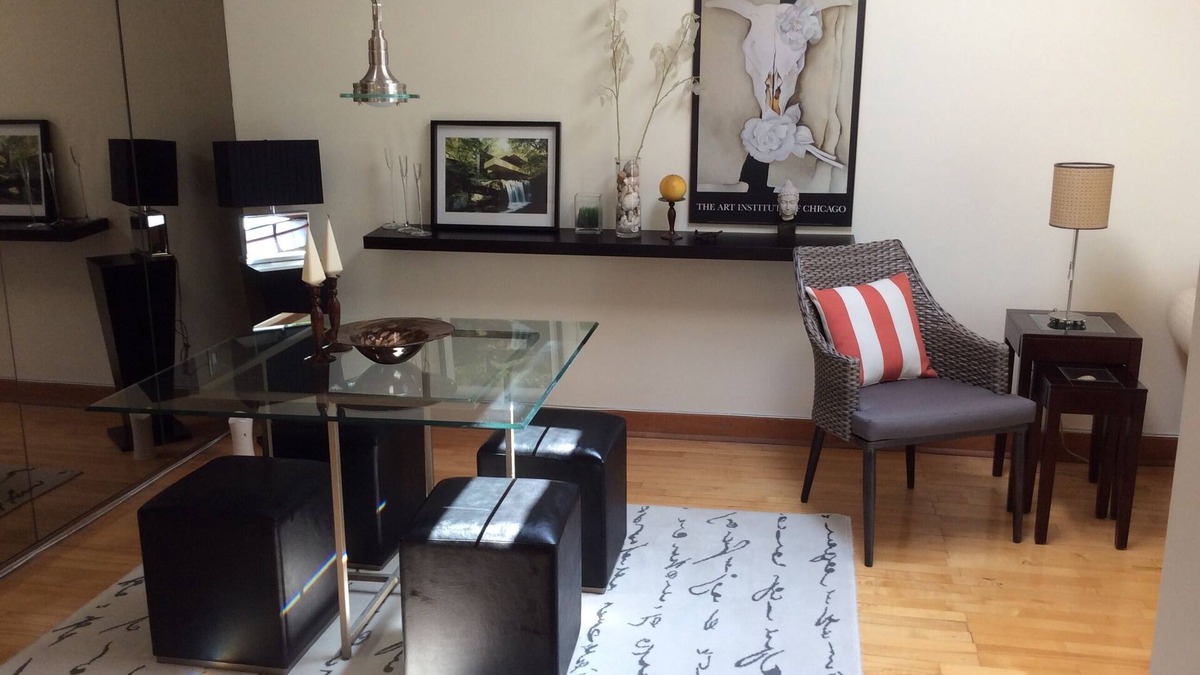 Hochelaga Apartment | Serein, cosy and comfortable upper duplex near metro Joliette (green line)