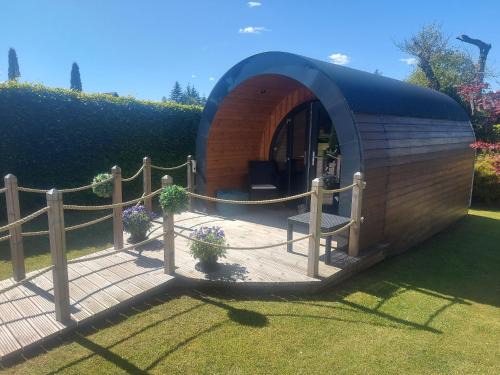 Torlundy Bed & Breakfast | Seren Garden Pod