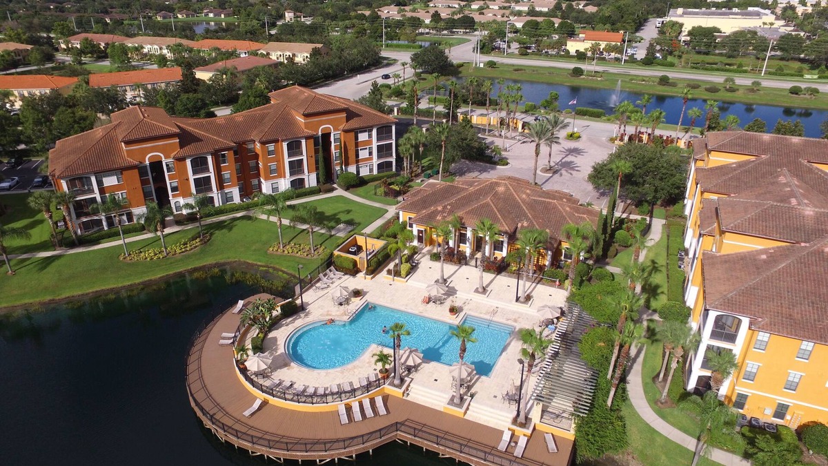 Sarasota Condo | Serenata Condo -Gorgeous Lake & Pool Views, Close To Beaches, UTC Mall, & More!