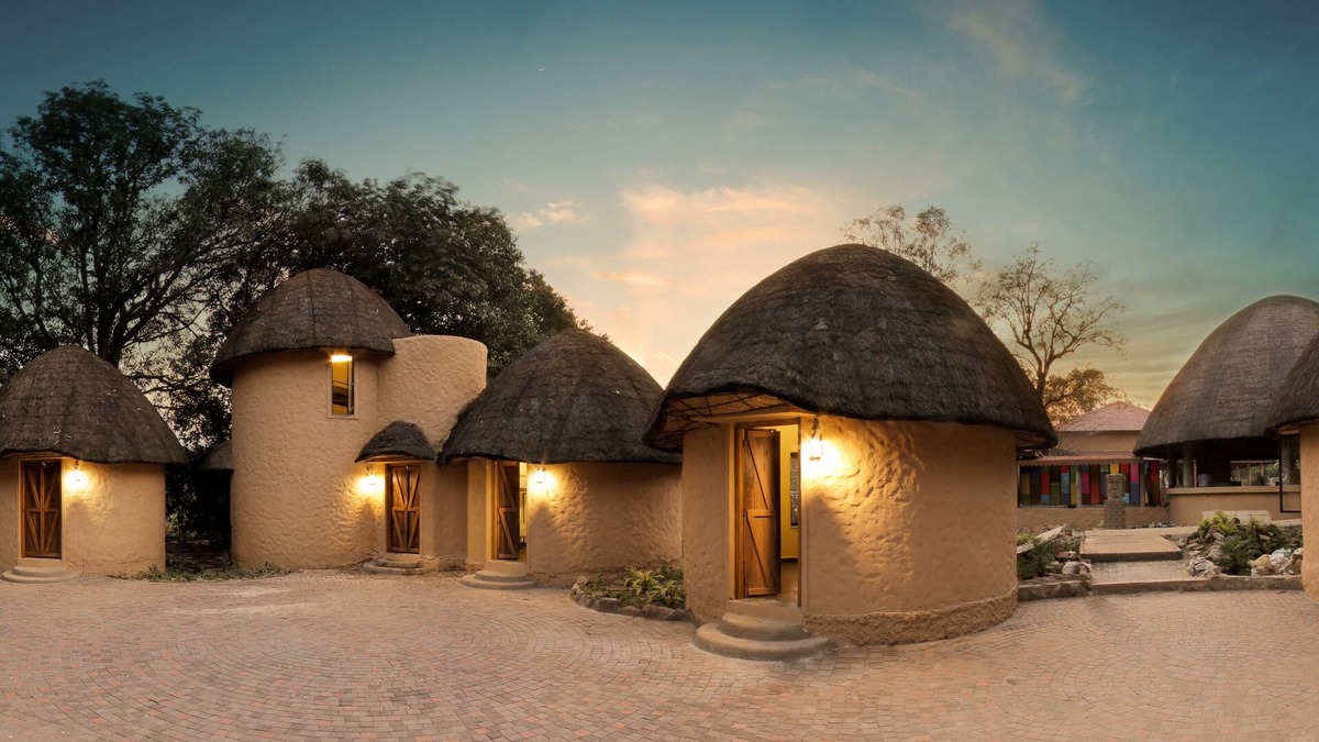 Tamia Hotel | Serendipity Lakes and Resorts