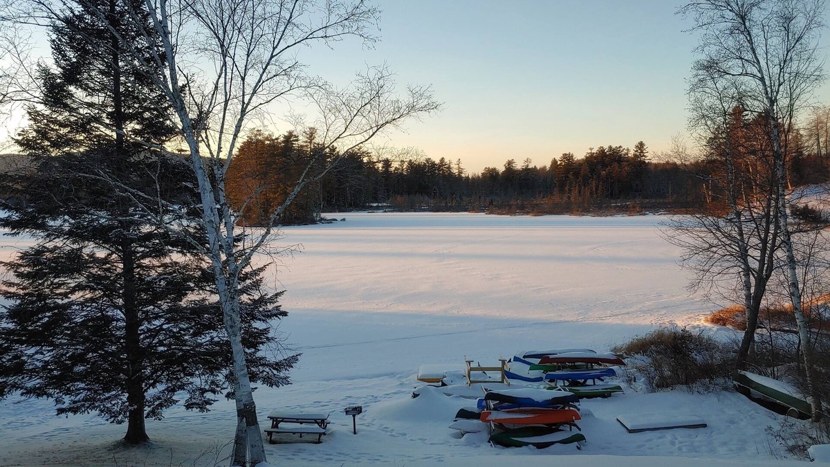 Whitefield Cottage | Serene 1-bed cottage + Loft in Whitefield Ski, Sled, Hike Cannon Bretton Woods