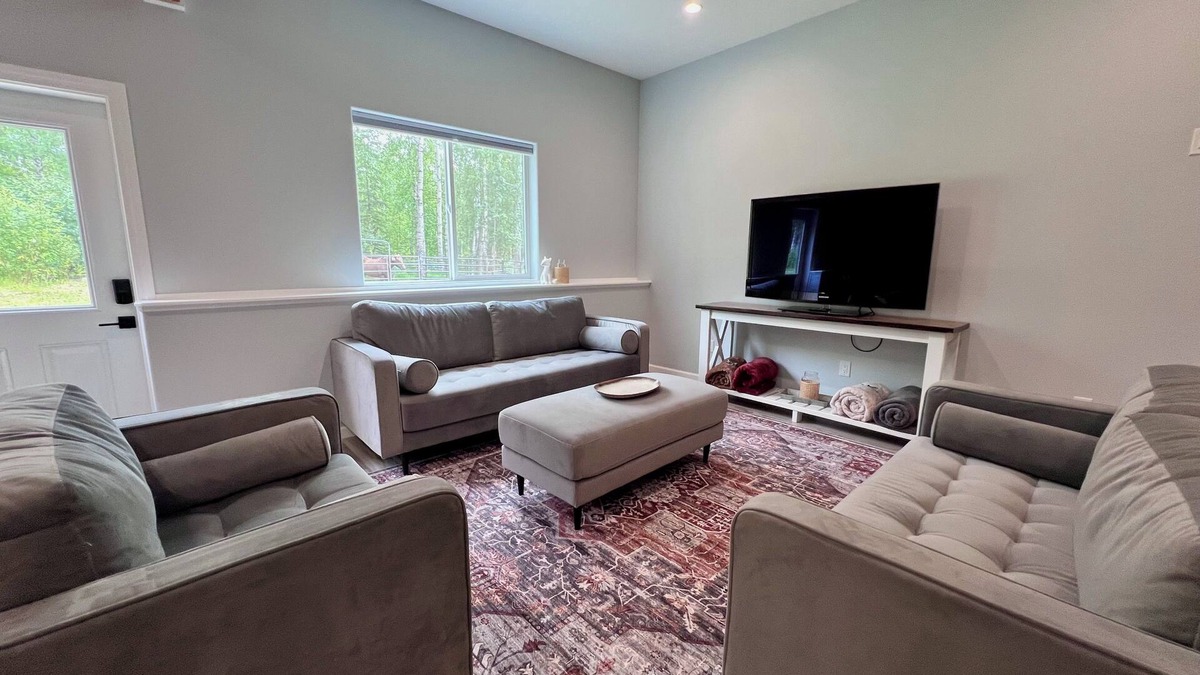 Knik-Fairview Apartment | Serene 2-bedroom apartment with WiFi in Wasilla