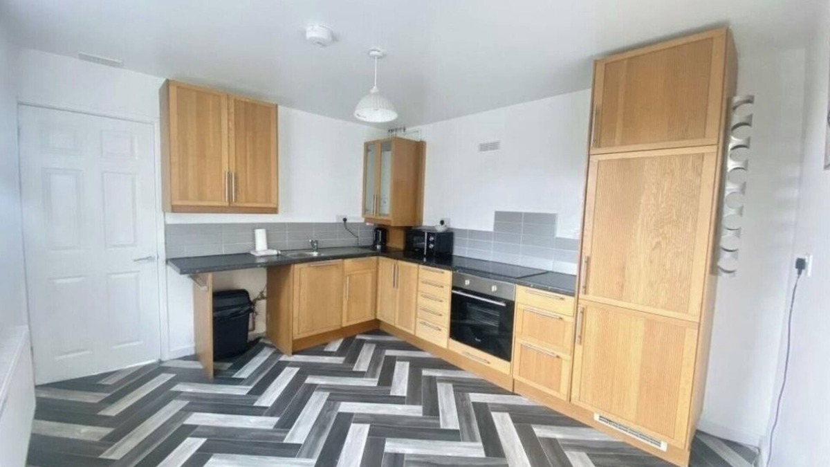 Bon-y-maen House | Serene 2- Bedroom House at Cefn Road