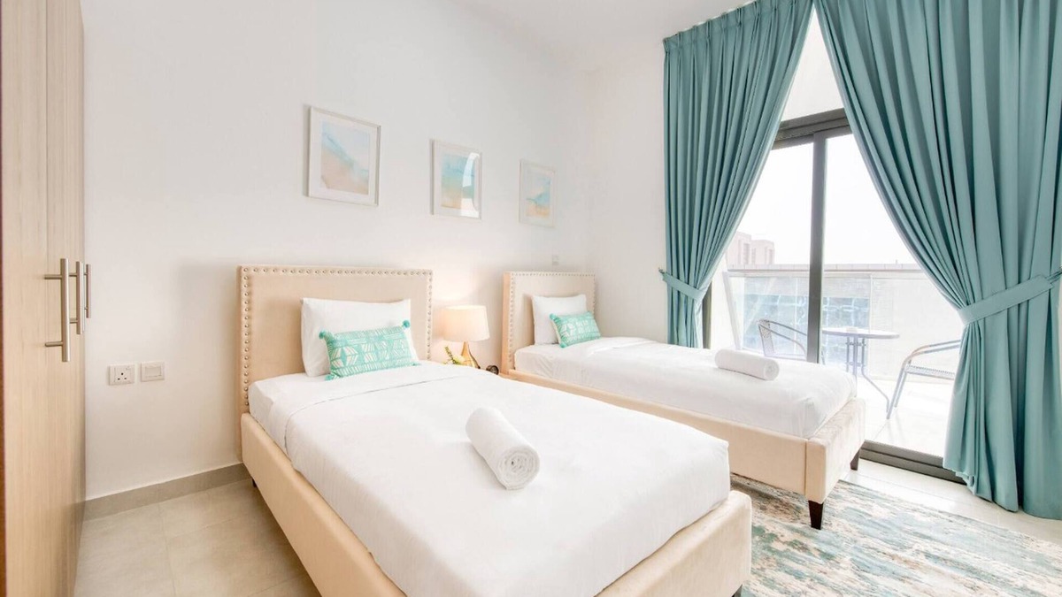Dubai Apartment | Serene 2 Bedrooms Apartment