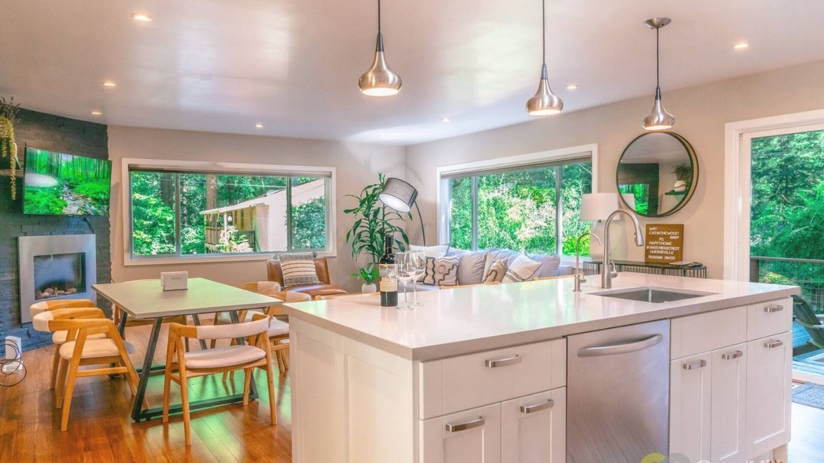 Northwood House | Serene 2BR Retreat, Great Views, Private Hot Tub