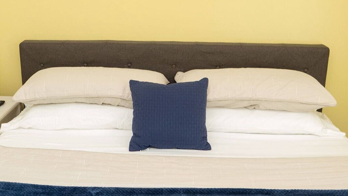 Kreole Apartment | Serene 3BR Apt/4TVs/Free Parking/Strong WiFi