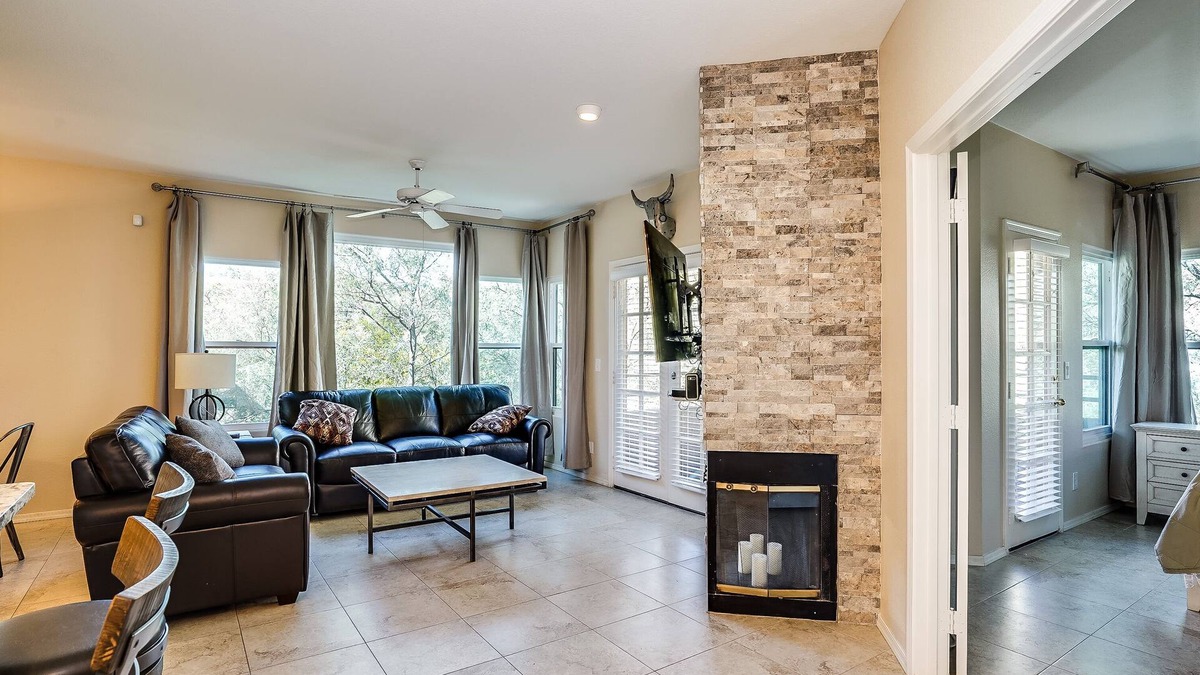 Tucson Condo | Serene Catalina Foothills Condo - Pool, Hottub, Spectacular Mountain & City View