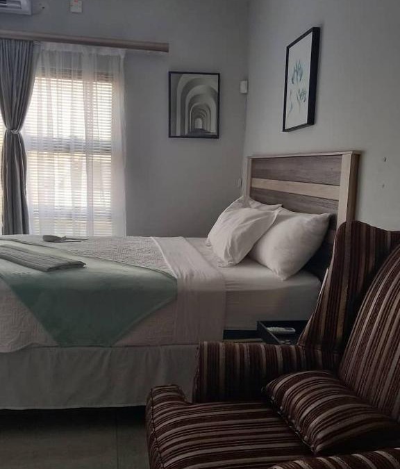 Francistown House | Serene Cottage