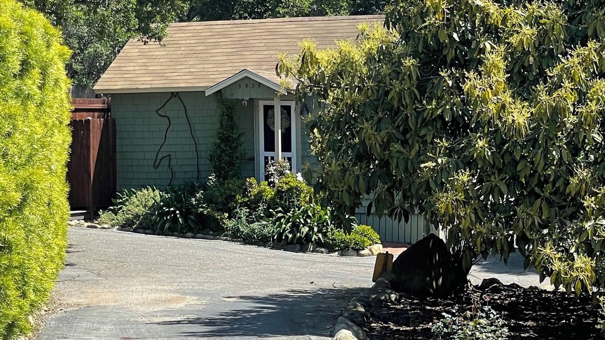 Toro Canyon Cottage | Serene cottage with fitness room in Carpinteria