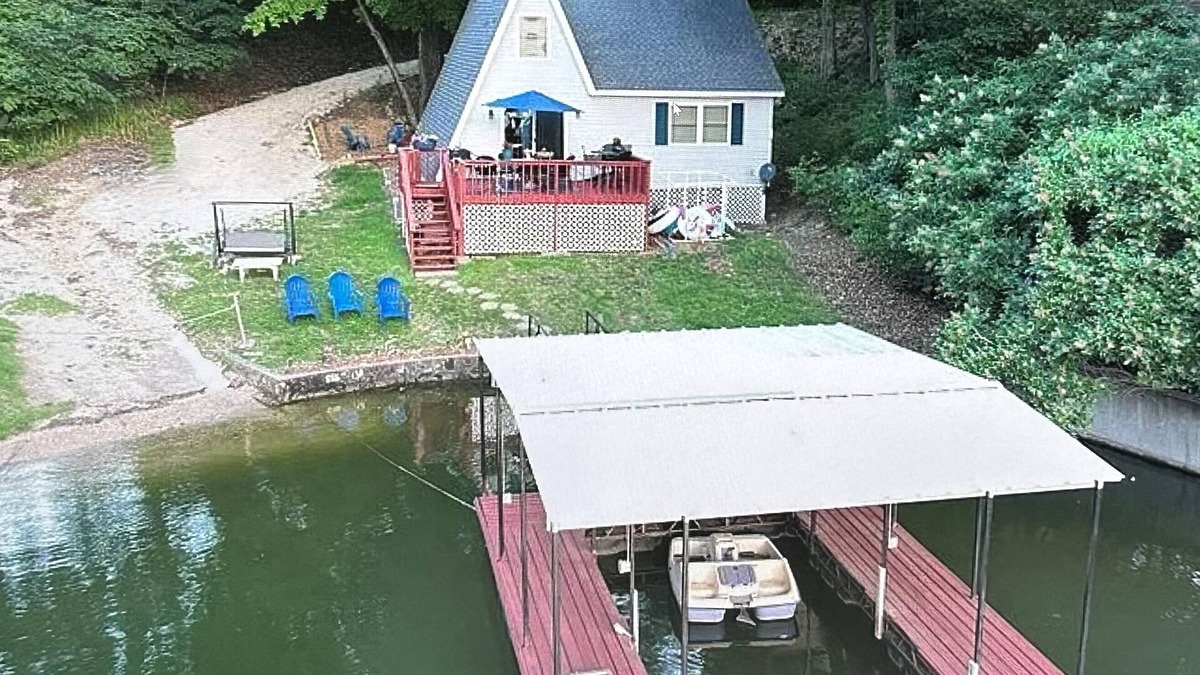 Lake of the Ozarks House | Serene Cozy Cabin
