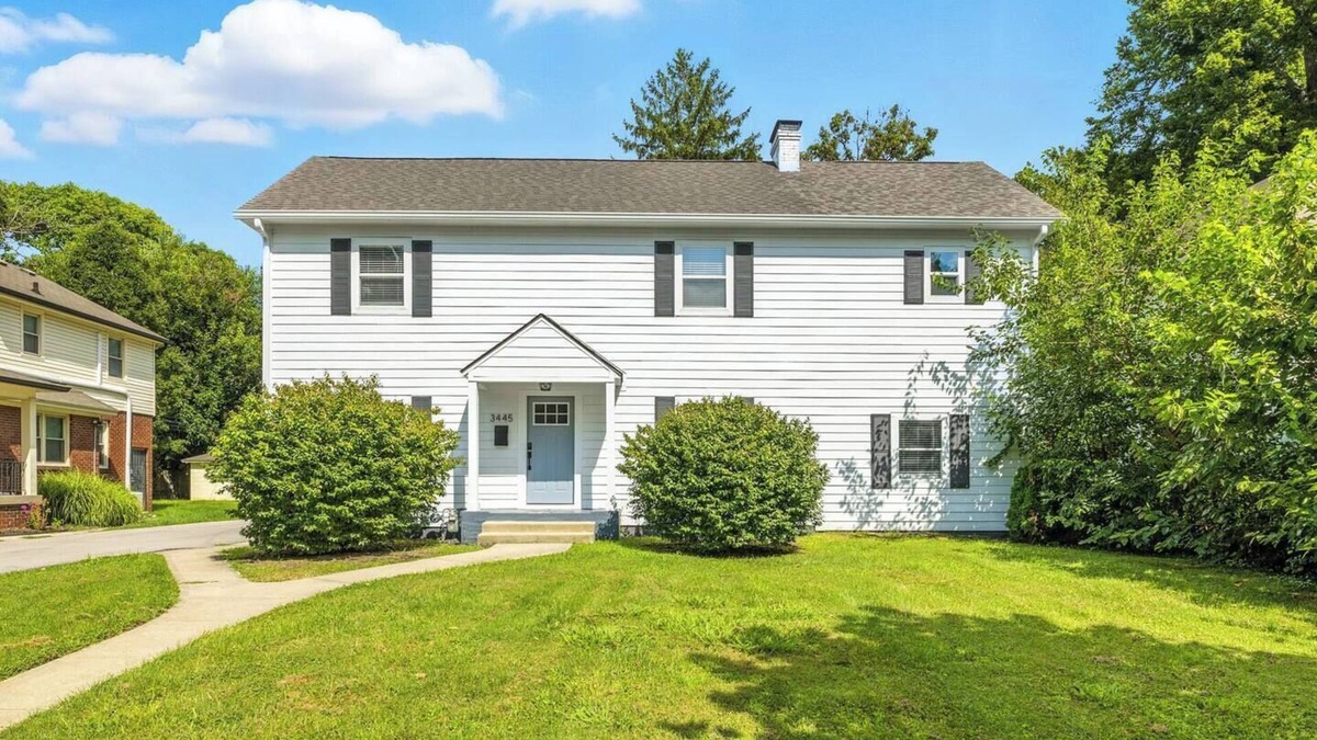 Mapleton/Fall Creek House | Serene Creekside Cottage- 4BR - Near Downtown Indy